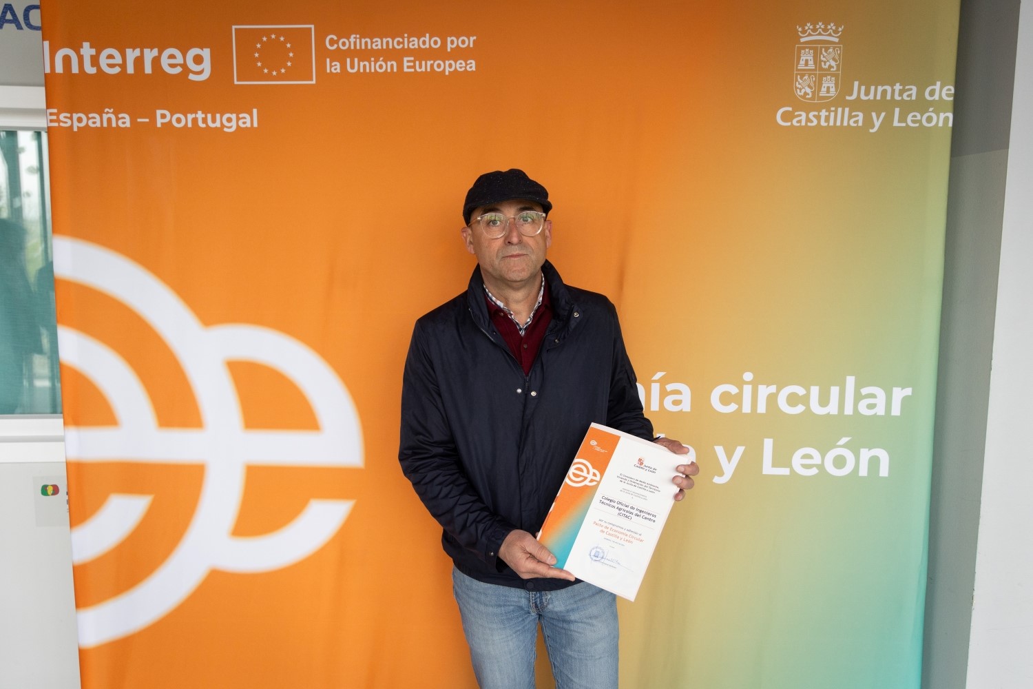 Javier Herrero Aragoneses, delegado de Segovia, representó al Colegio de Agrícolas del Centro en la firma dle pacto de Economía circular.